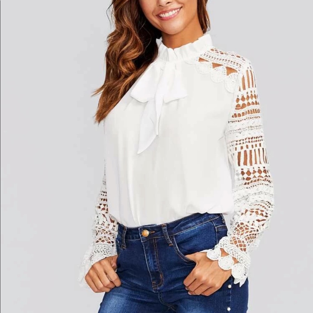 NWOT. Gorgeous statement top. - Picture 3 of 12